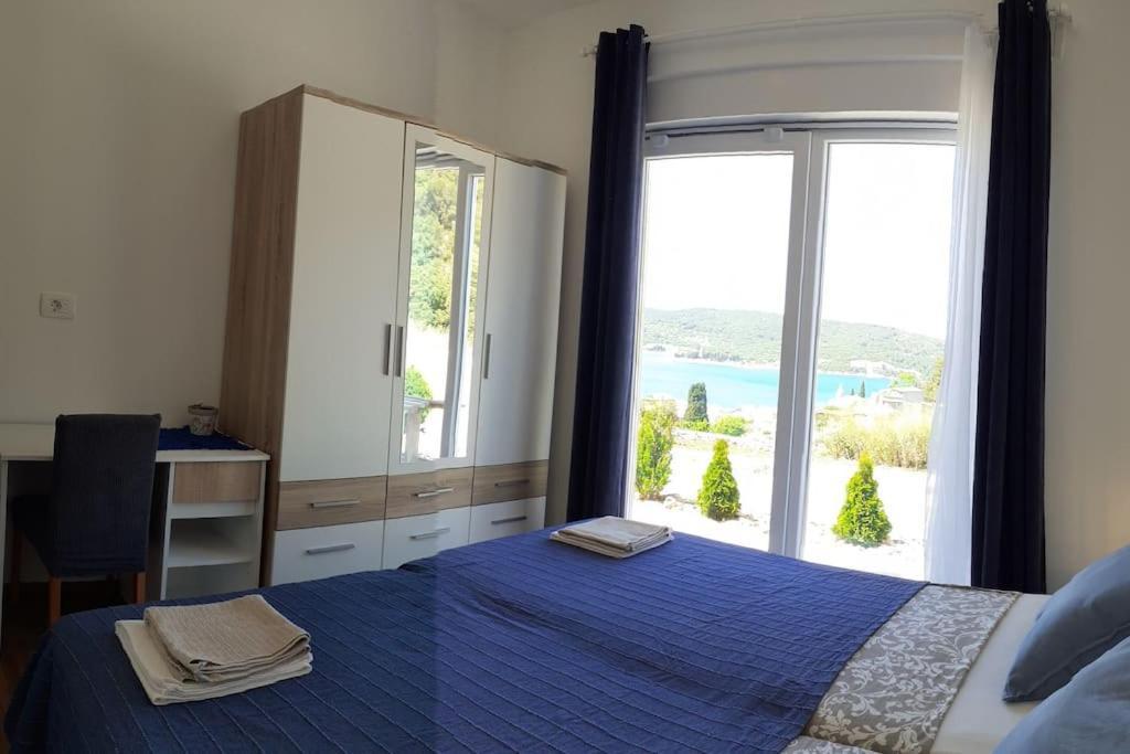 Vis - Luxury Holiday Villa With Swimming Pool Εξωτερικό φωτογραφία